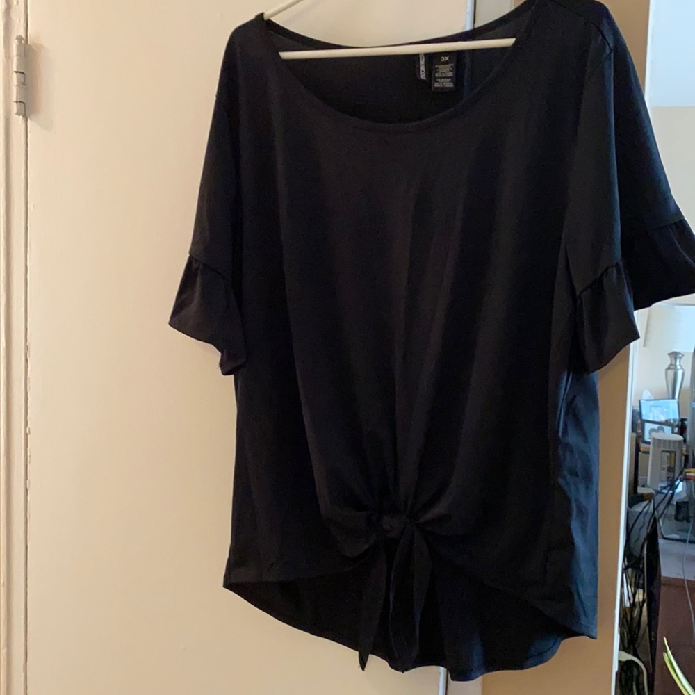 Kristin Nicole black tie shirt sleeves shirt